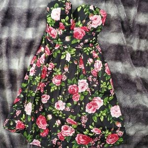 Zip-up Black Floral Dress